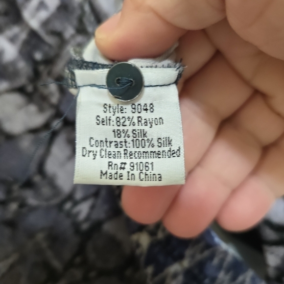 Biya Johnny Was Velvet Abstract Print Top Silk Sleeves Medium Blue Gray Oversize - Picture 5 of 6